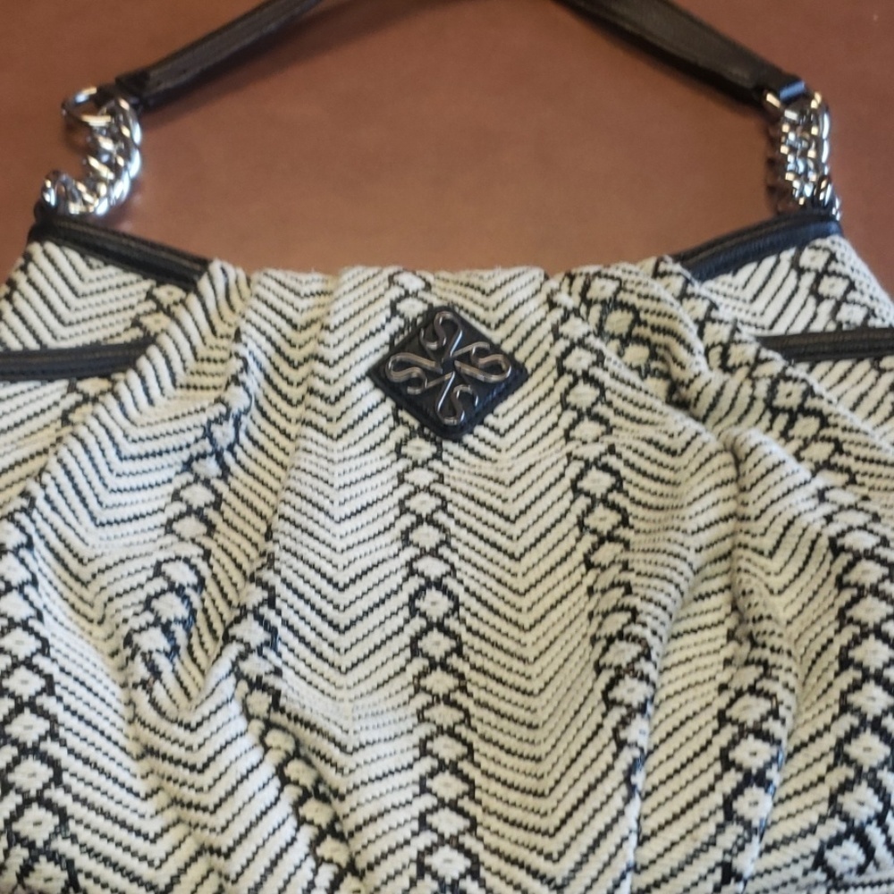 Simply Vera Vera Wang pocket book